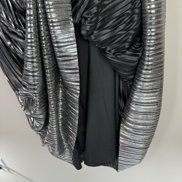 Socialite Metallic Midi Dress Silver Pleated XS NWT Ruched Bodice Holiday Party - Picture 13 of 13